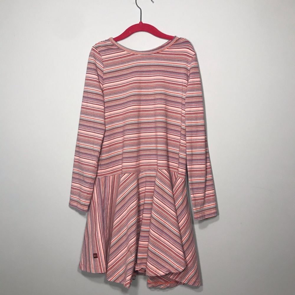 Girls kind sleeve cute comfy dress!